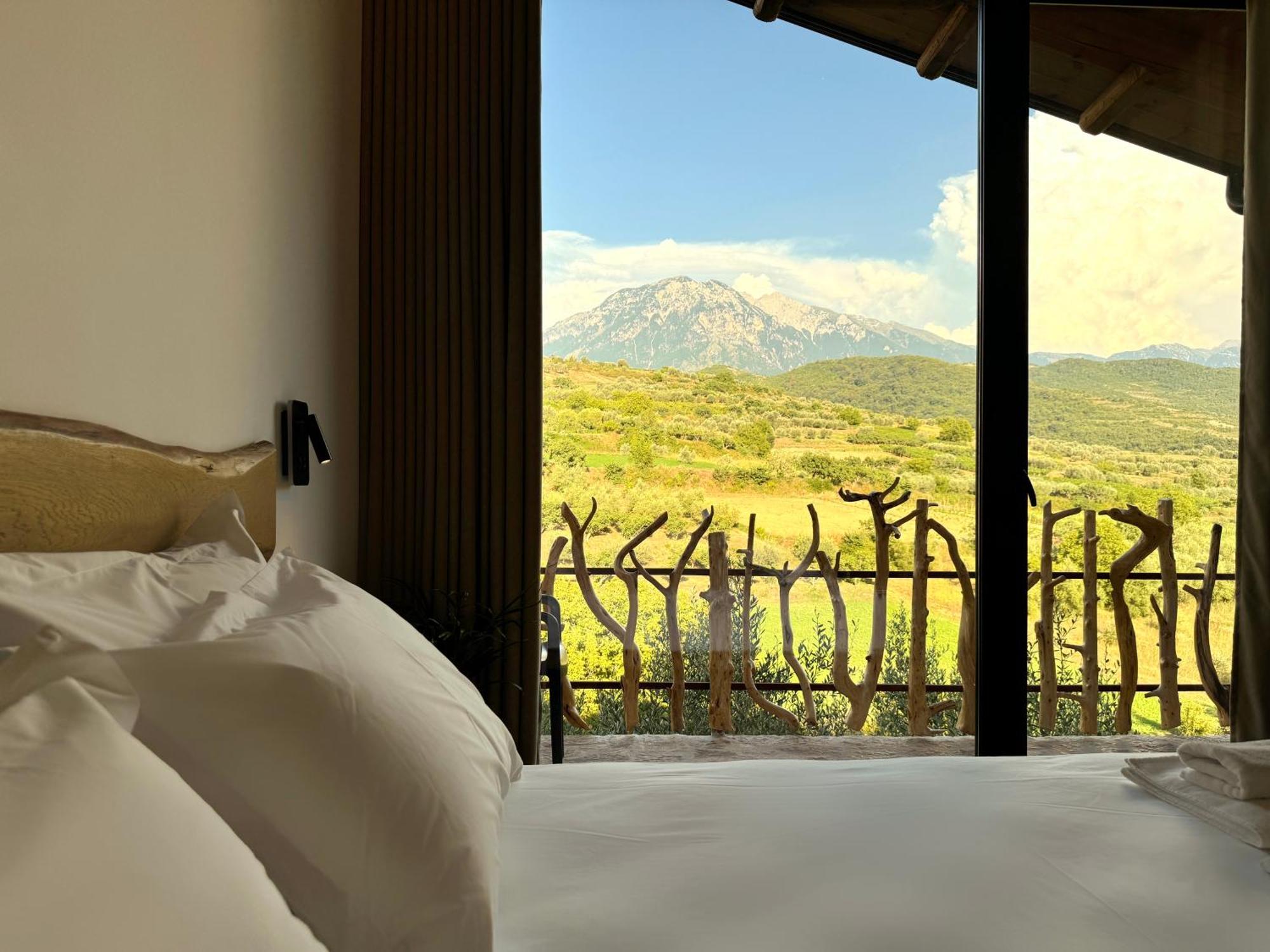 Alpeta Agrotourism & Winery - Roshnik , Berat Hotel Exterior foto